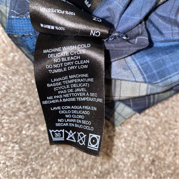 Kuhl Response Shirt Blue Plaid Short Sleeve Button Up Men's M Outdoors - Picture 9 of 10